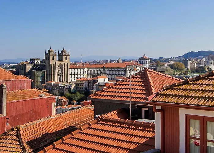 Stunning Clerigos Duplex In The Heart Of Porto