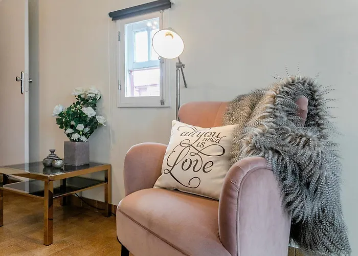 Stunning Clerigos Duplex In The Heart Of * Порту