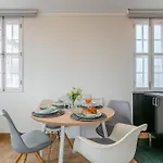Stunning Clerigos Duplex In The Heart Of Apartman *