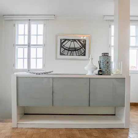 Apartamento Spacious Duplex In The Heart Of *